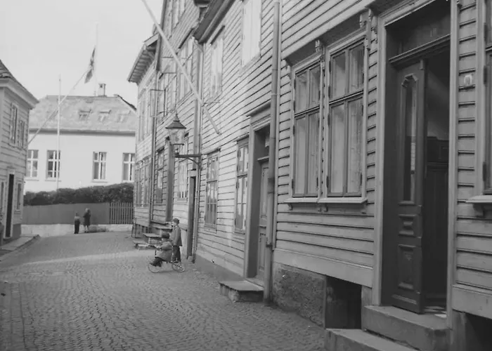 The 1880 Authentic Dream I 500m To Bryggen 베르겐